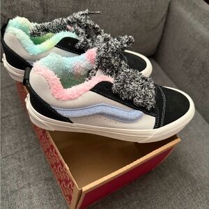 Vans Knu Skool Party Animal Black Suede Faux Fur Womens 8.5 Mens 7 Skate Shoes